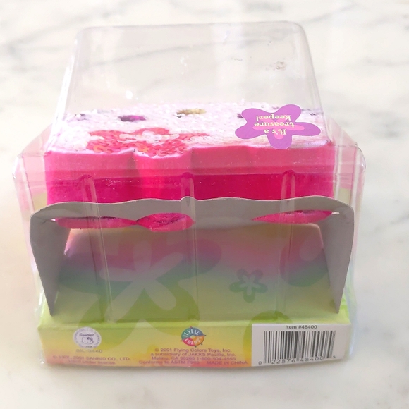 NWT. Hello Kitty's face shape Keepsake box with multi color sparkling design. - Picture 3 of 4